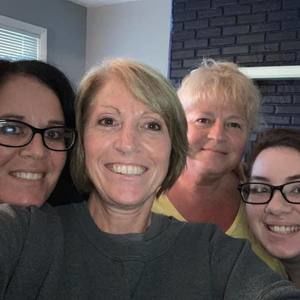 Meet your Posher, Julie